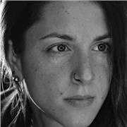 Soy una persona muy suelta y predispuesta. Me siento muy cómoda frente a alumnos de cualquier edad